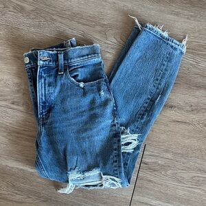 Abercrombie & Fitch Women’s High Rise Mom Jeans